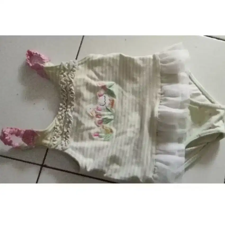 Preloved baju renang bayi