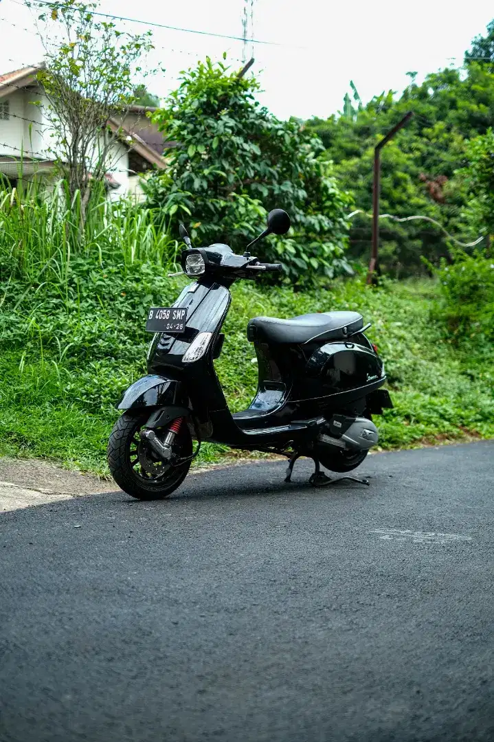 PIAGGIO VESPA MATIC S 125 IGET TERMURAH BERGARANSI ( BISA KREDIT )