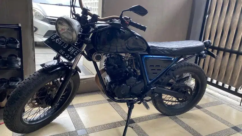 Yamaha Scorpio 225 Custom