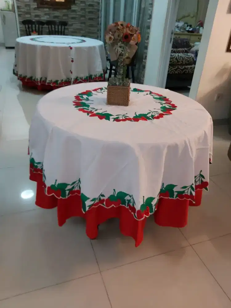 Dijual Taplak meja bundar bourdir boleh nego