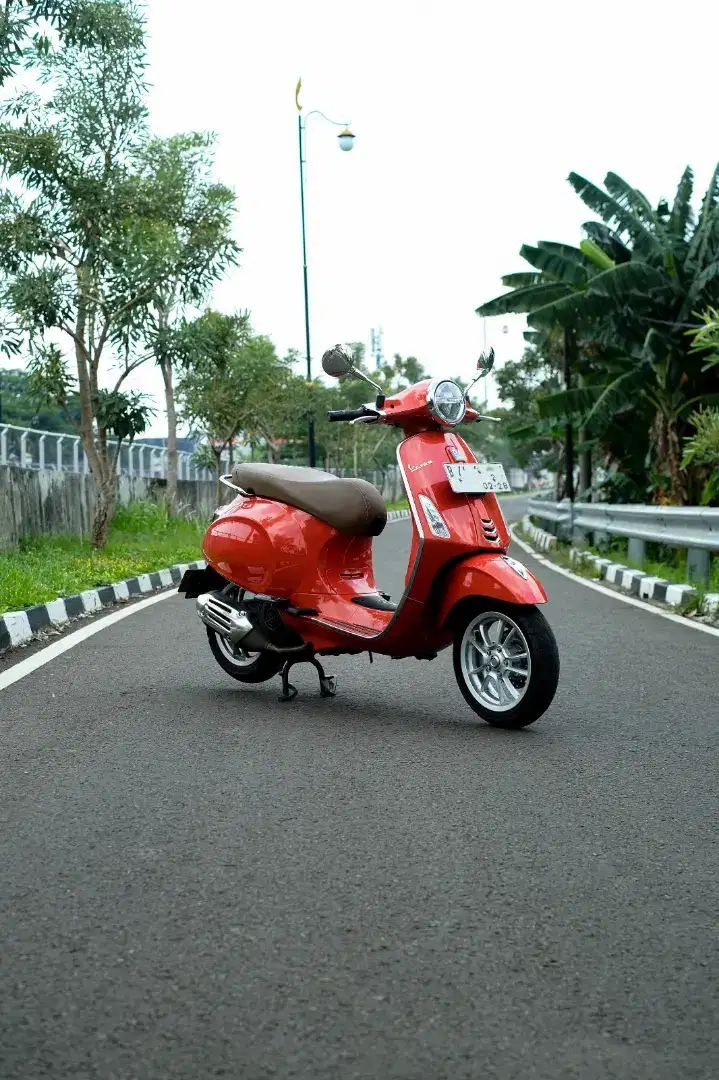 PIAGGIO VESPA MATIC PRIMAVERA IGET TERMURAH BERGARANSI ( BISA KREDIT )