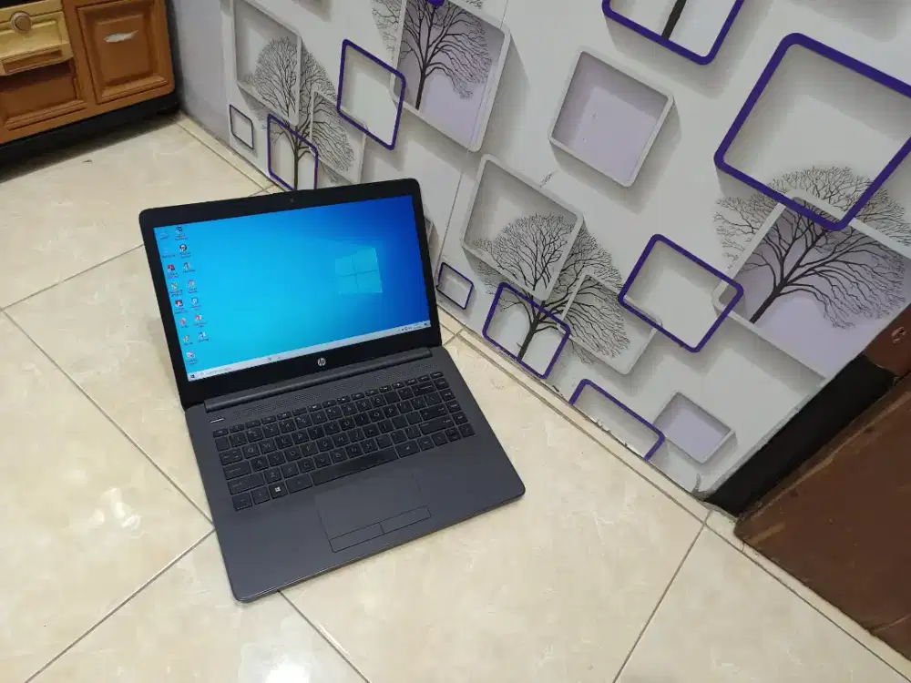 HP 240 G7 i5-8265U dg ssd 256GB,ram 8gb,murah,normal jg bergaransi