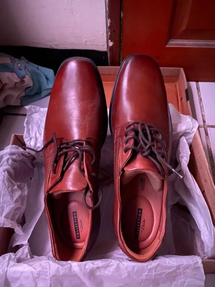 Sepatu clarks pria kulit