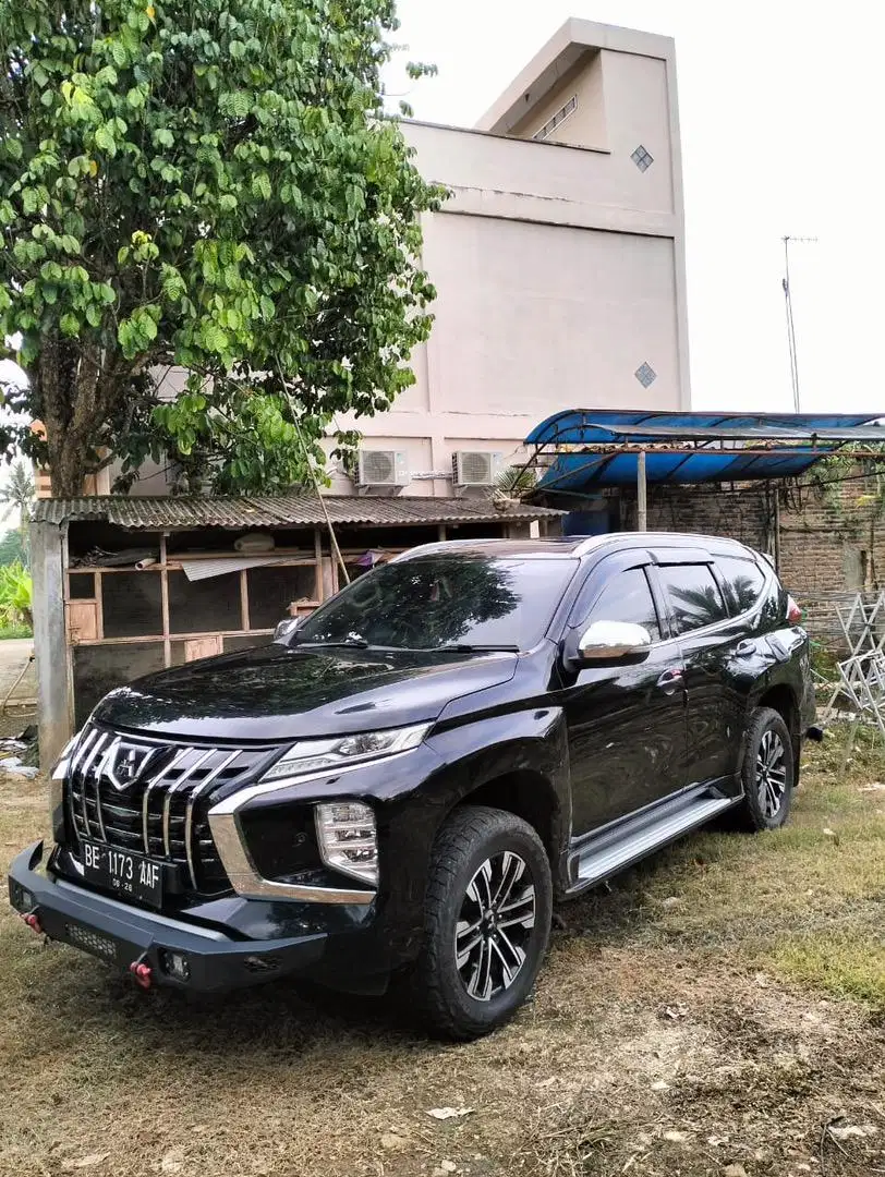 Mitsubishi Pajero Sport 2.4L Dakar 4x2 AT Tahun 2021