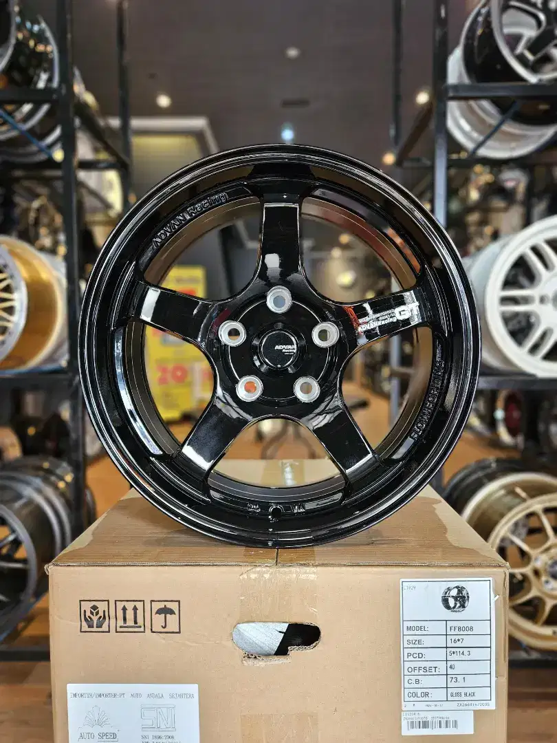 Velg advan gt r16 5x114.3 lbr7 et40