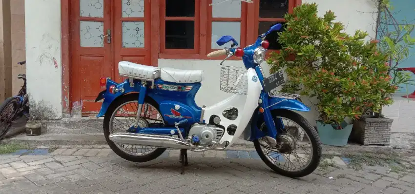 HONDA C70 TAHUN 1975