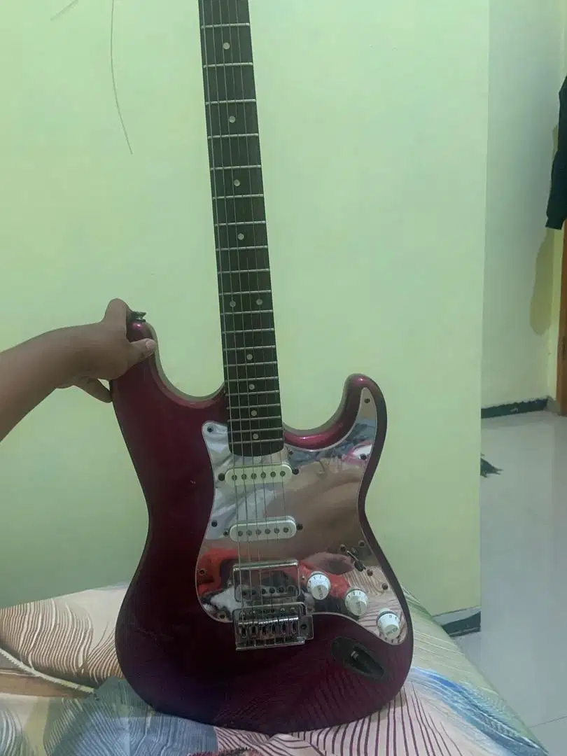 Gitar Stratocaster local.