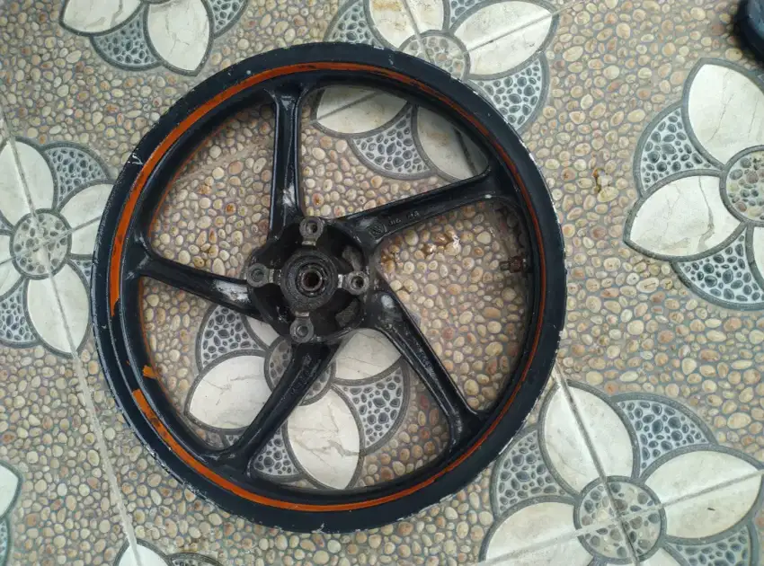 Velg Depan Vario/Beat Old