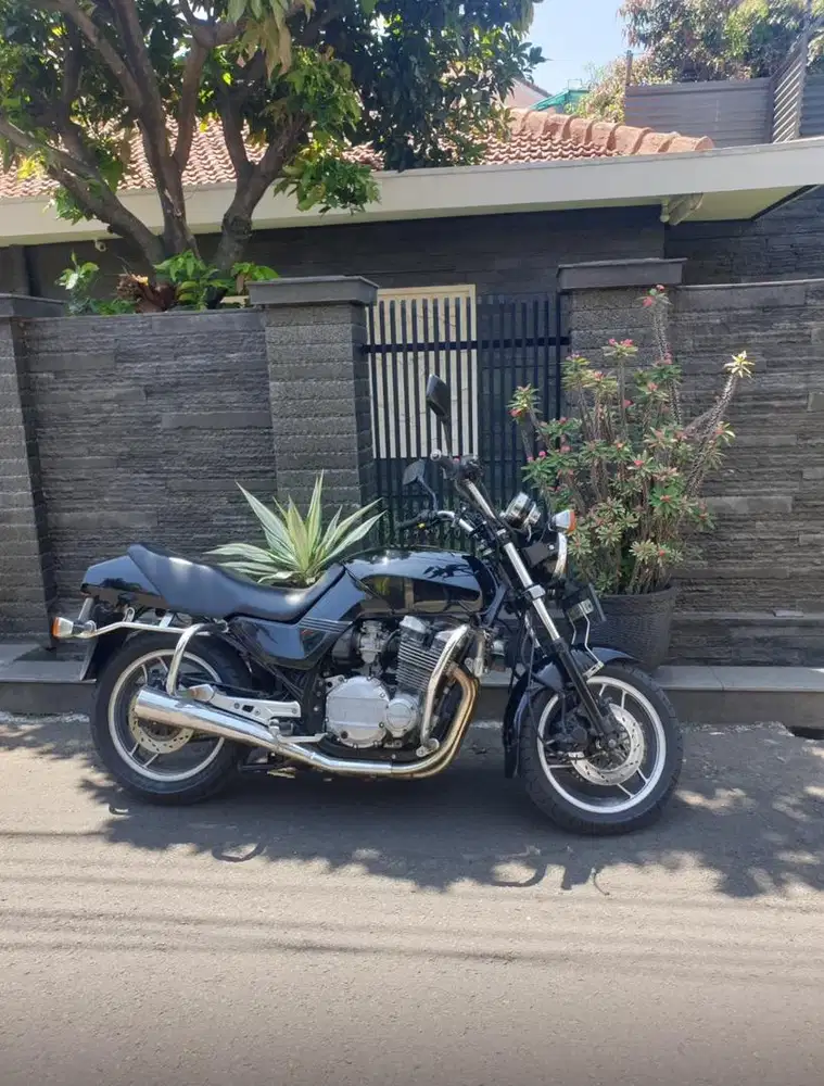 Suzuki GSX750 Police th 1987 Ex Patwal Full Paper