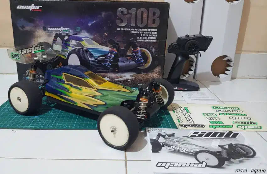 Caster s10b RTR brushless skala 1/10