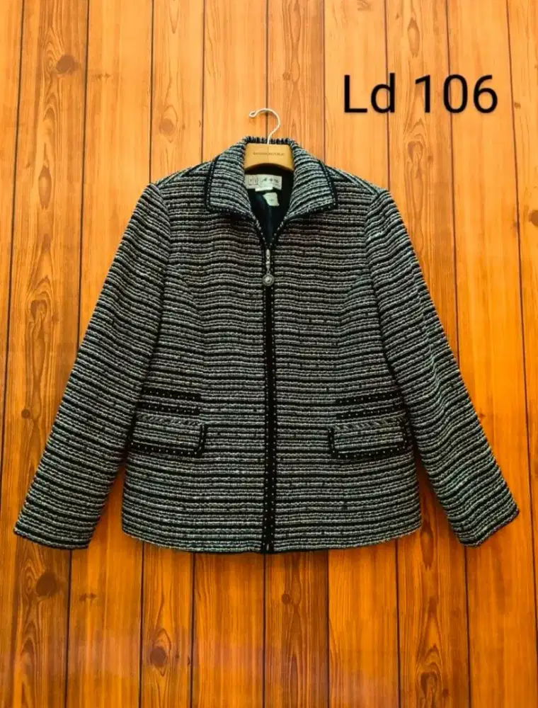 Blazer wanita semi Tweed like new