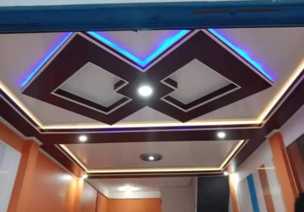 Plafon PVC mewah terpasang berikut bahan