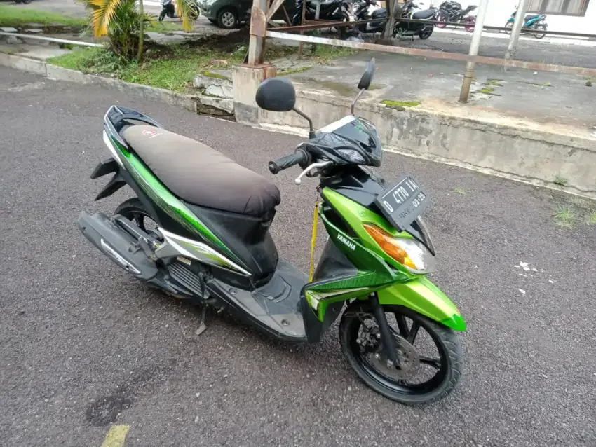 YAMAHA XEON CARBU THN 2011