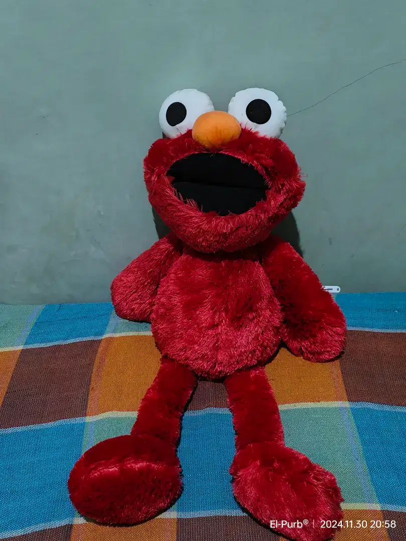 Boneka Karakter Elmo