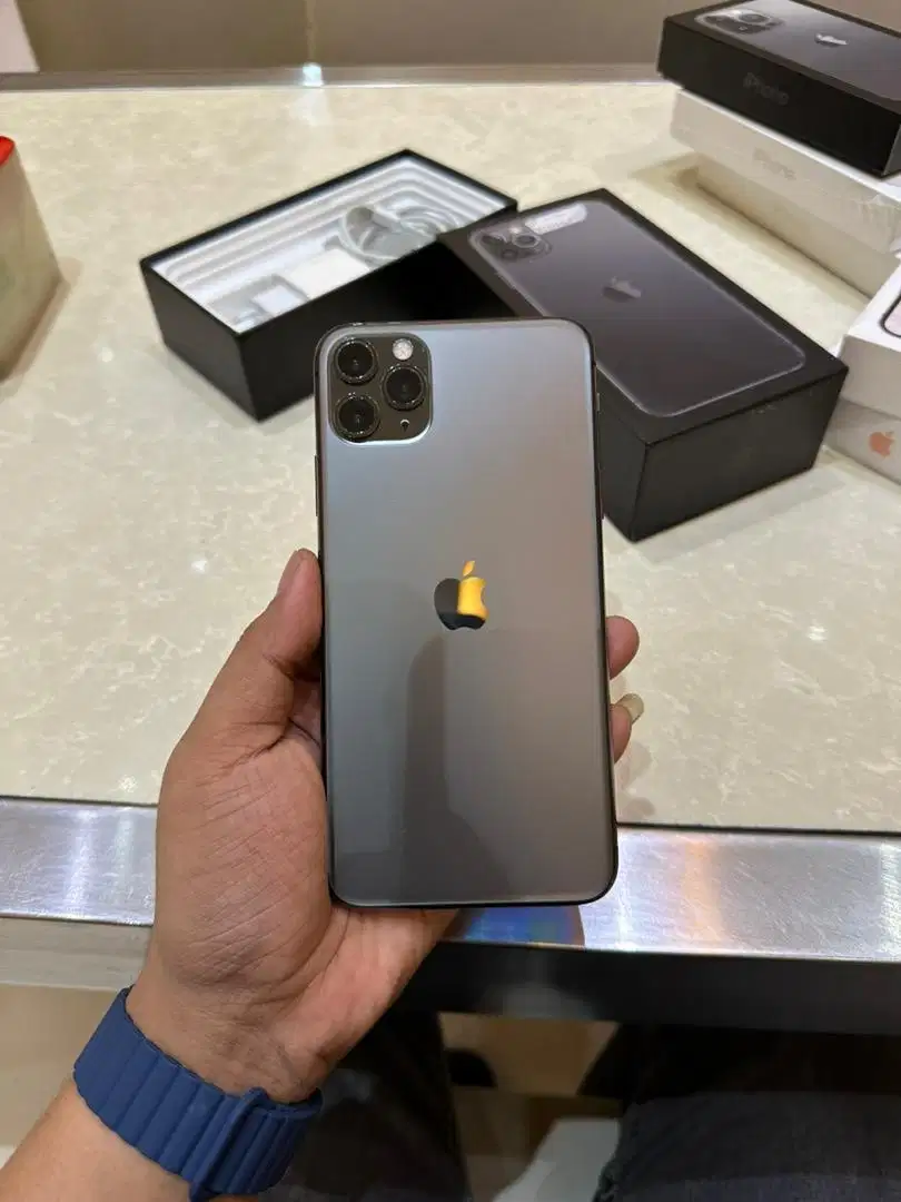 iPhone 11 pro max 256gb jaringan terdaftar bea cukai permanen