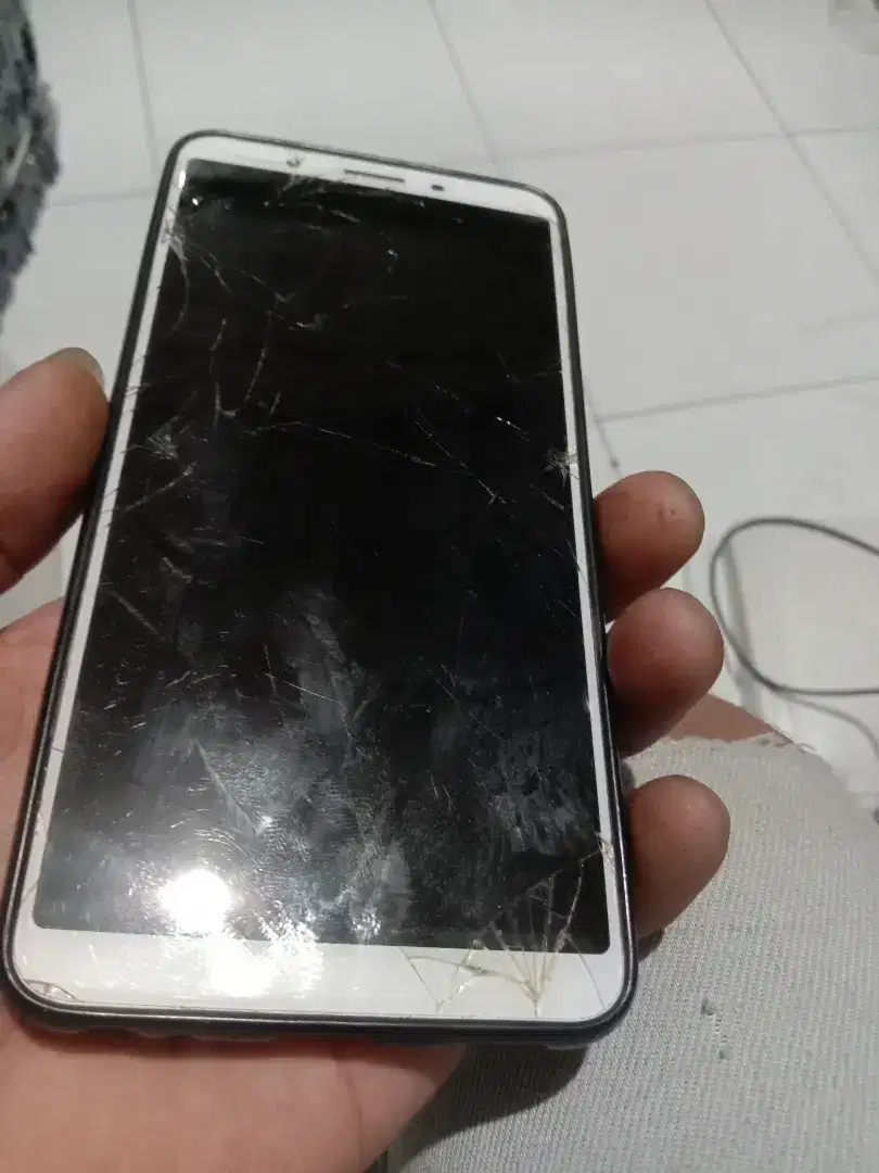 Di jual hp merk Vivo y71 ram 3 edisi mati total jadiin duit Aja