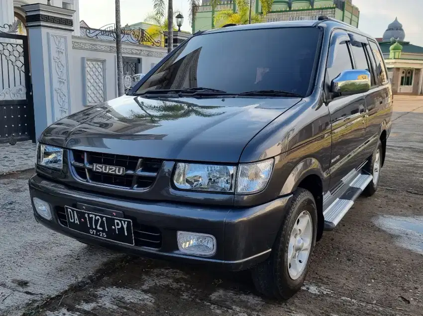 Isuzu Panther Hi Grade SS Manual Diesel 2001 Terawat Siap Pakai