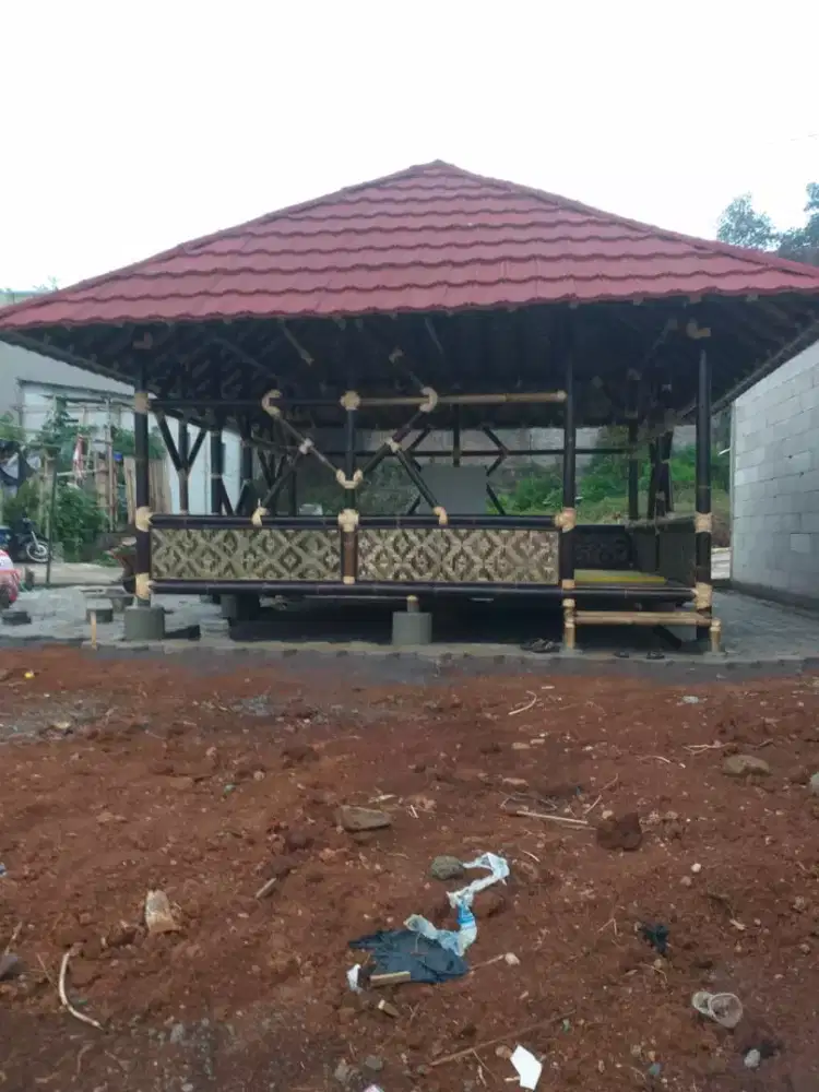 #saung bambu atap genteng metal ukuran 3x3 harga satuan unit