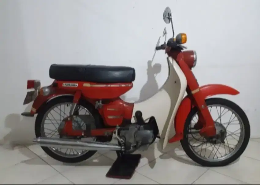 Yamaha U5 U7
Yamaha U7 Original
Tangan 1
Original Cat
Tahun 1967