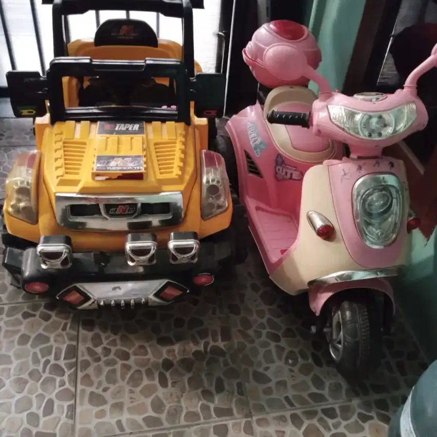 Mainan Anak Motor Mobil Accu Remote Control