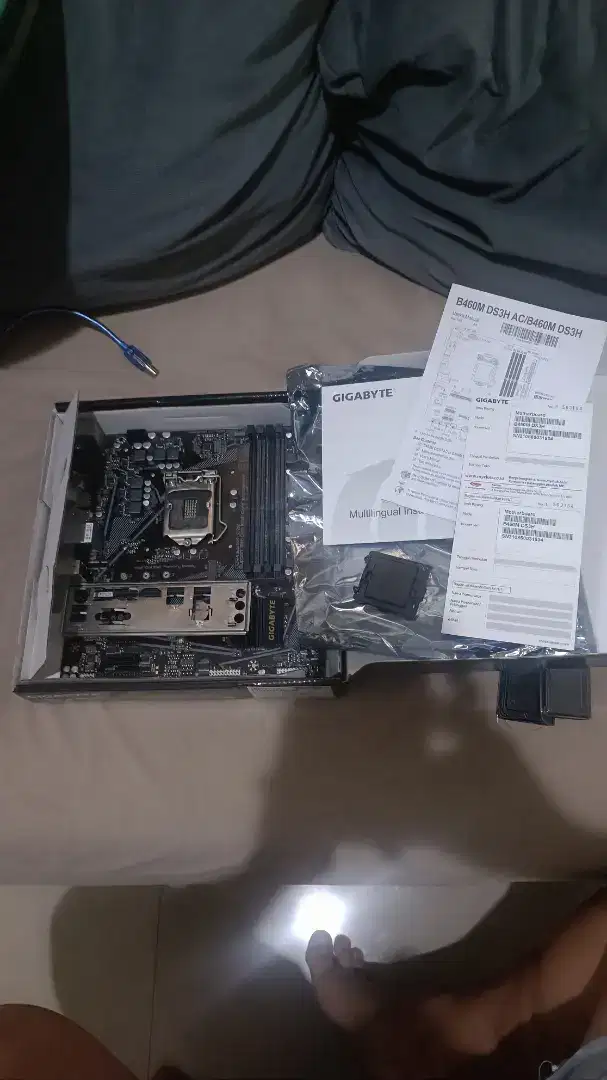 Mobo B460M DS3H gigabyte LGA 1200 DDR4