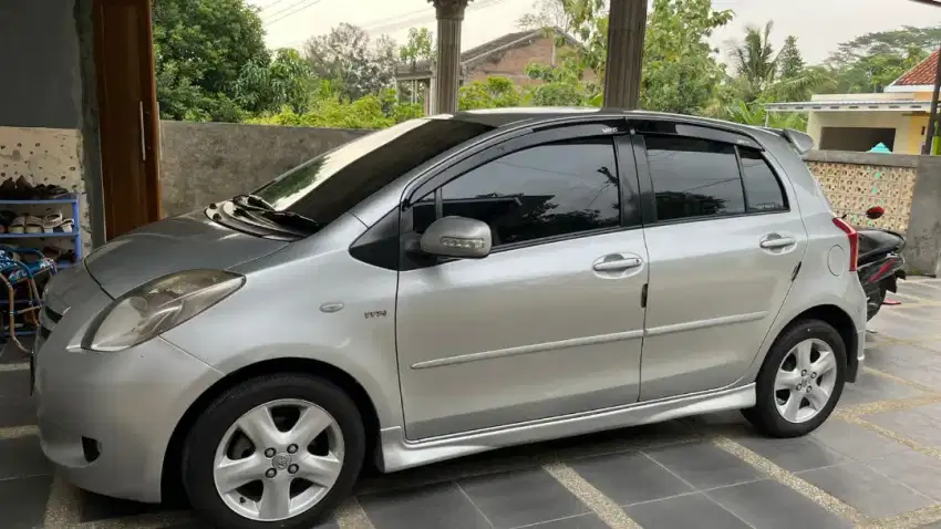 Yaris E 2008 manual