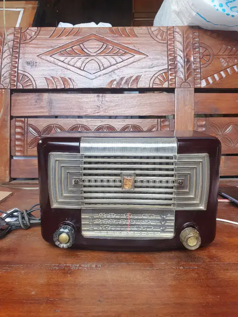 vintage radio tabung antik philips holland