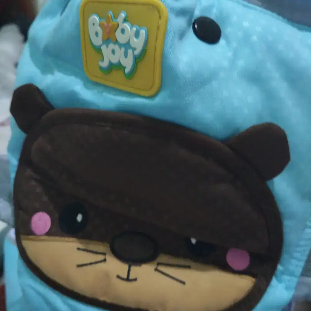 Gendongan bayi merk baby joy