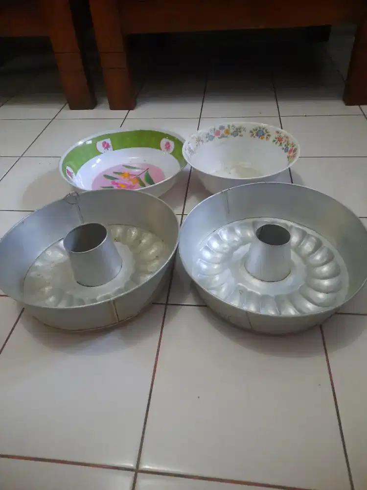 Mcm2 loyang kue &amp; Mangkok