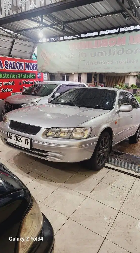 Toyota Camry mt 2002 ab tinggal pake siap tt