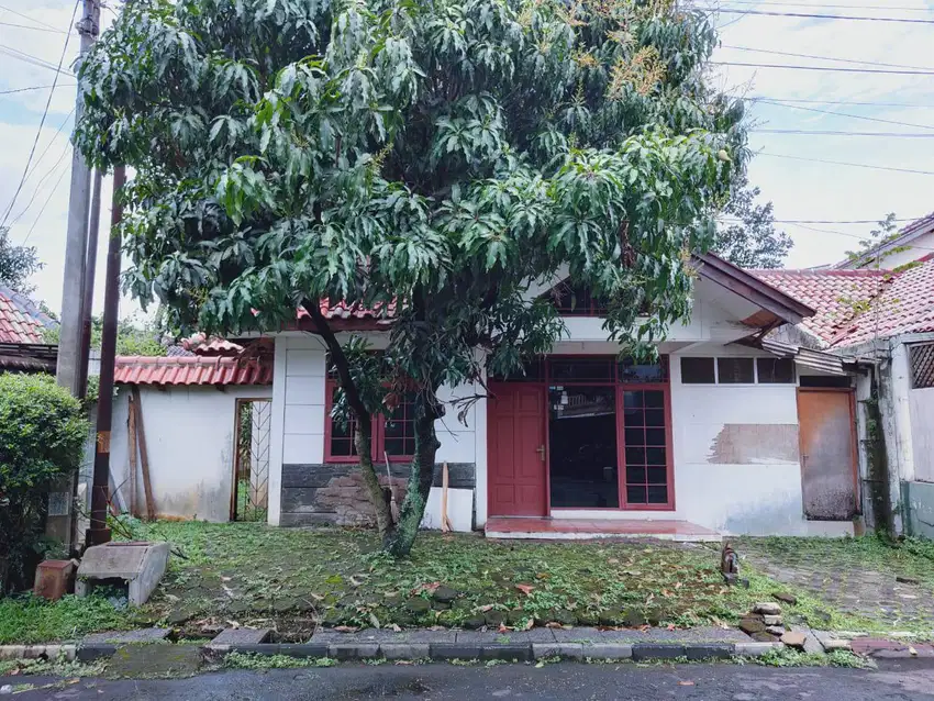 Rumah Hitung Tanah murah komplek arcamanik golf