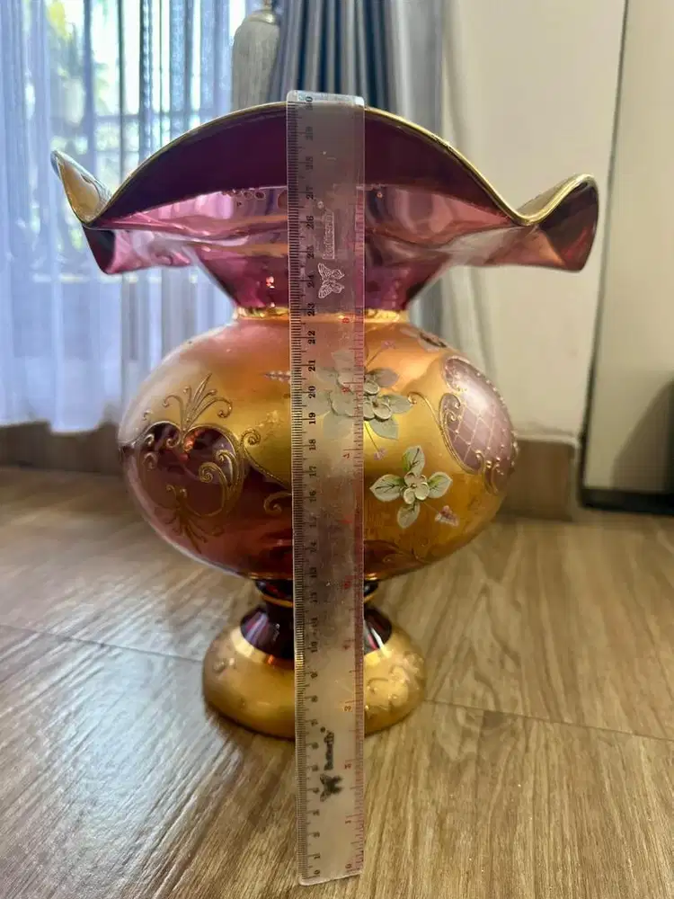 Kristal Bohemia Boro Merah Vas Gelombang, Besar, Mulus dan Cantik