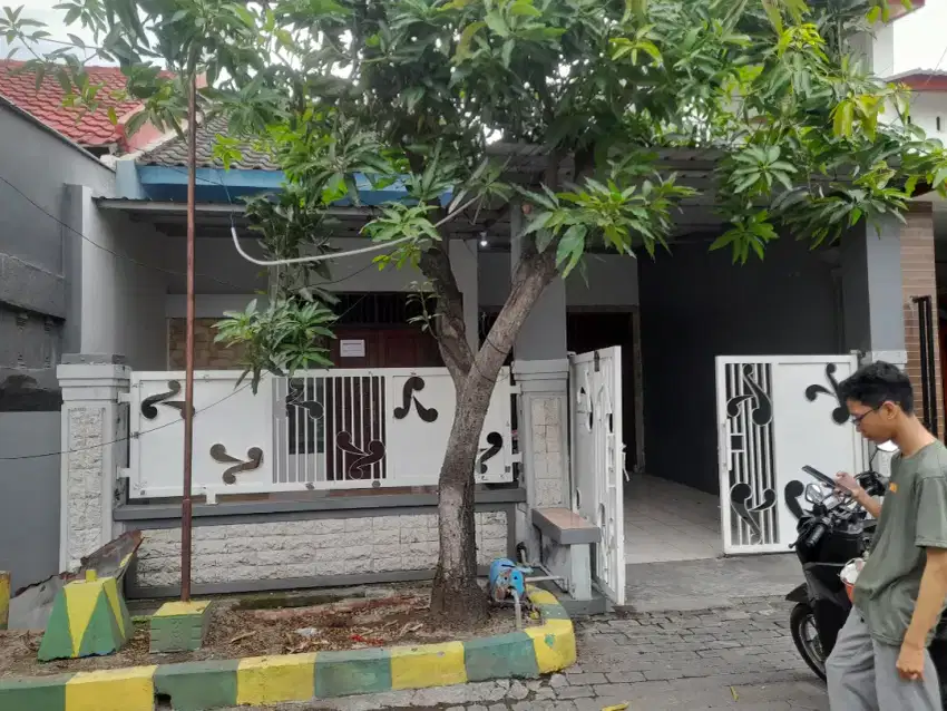 Dikontrakkan Rumah di Mutiara Citra Asri