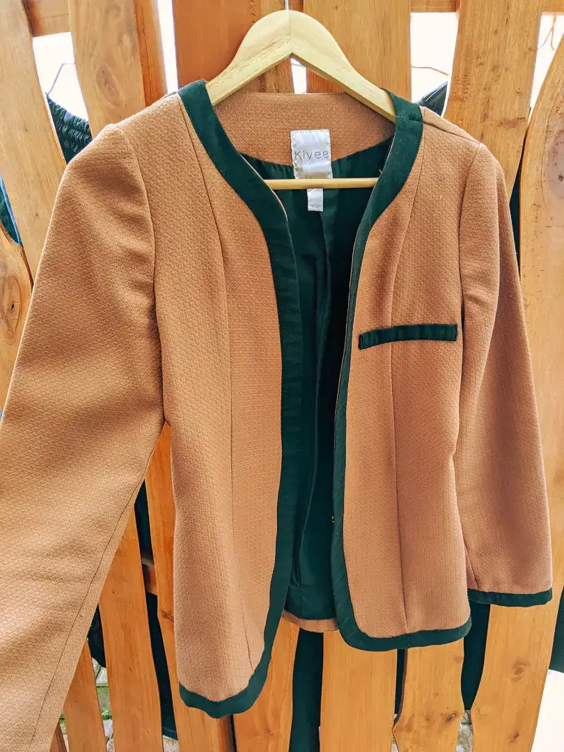 Blazer coklat Wanita (preloved)