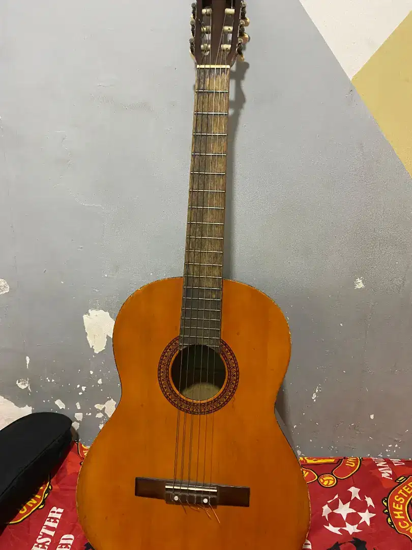 GITAR YAMAHA AKUSTIK NILON