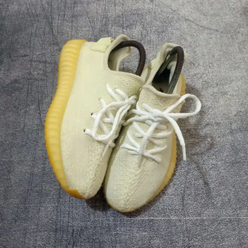 Sepatu second ADIDAS YEEZY BUTTER Size 38 bagus Sneakers Harga Murah