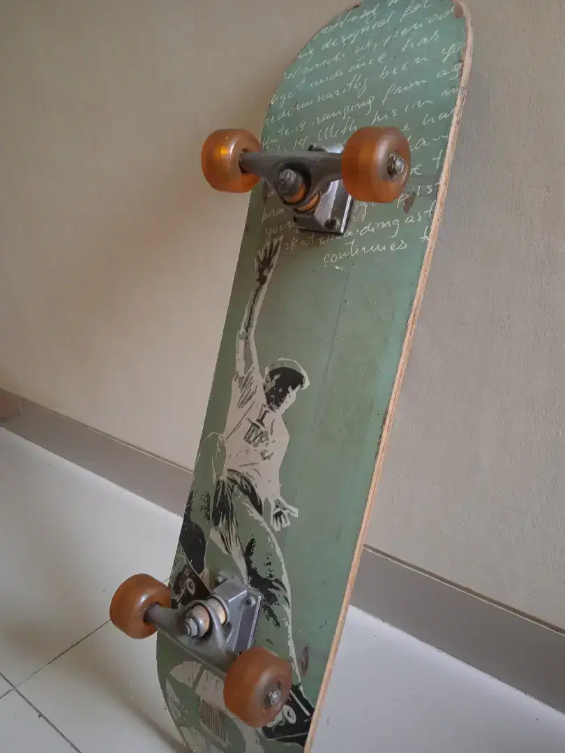 Dijual skateboard no brand/no merk