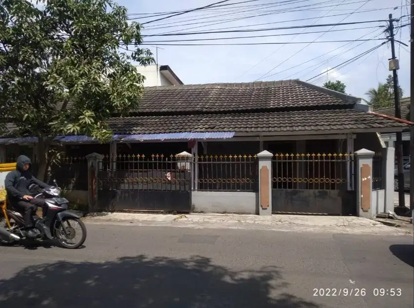 Dikontrakan Rumah Tahunan di Margahayu Raya (Margacinta) Bandung