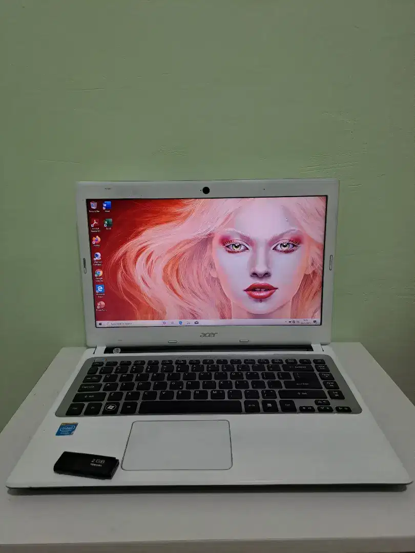 Laptop Acer Aspire  V5 431 Tipis  no minus siap pakai