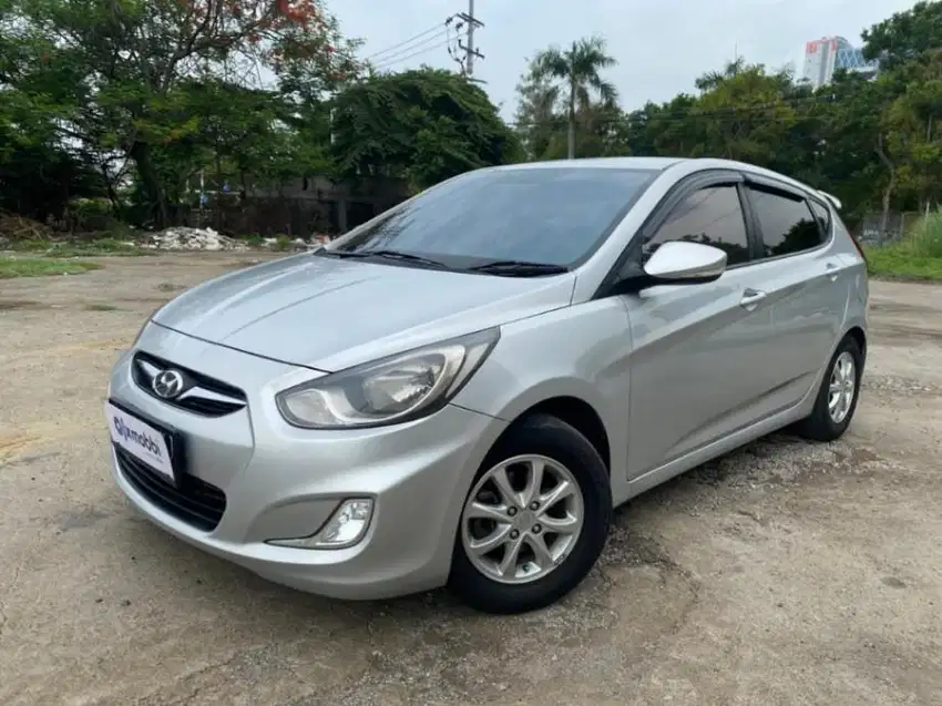 Pajak Panjang Hyundai Grand Avega 1.4 Bensin-MT 2012 Abu-abu WXJ