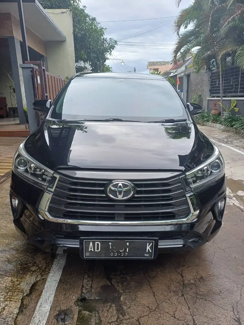 Dijual Innova V Lux Captain Seat Bensin