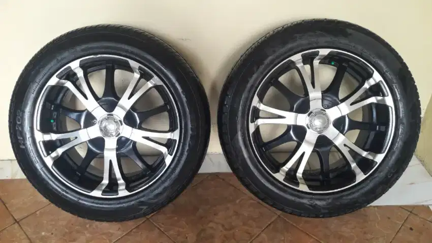 Velg Fortuner VRZ Pajero Ring 20 bonus ban. Merk : Panther Wheels EMRO