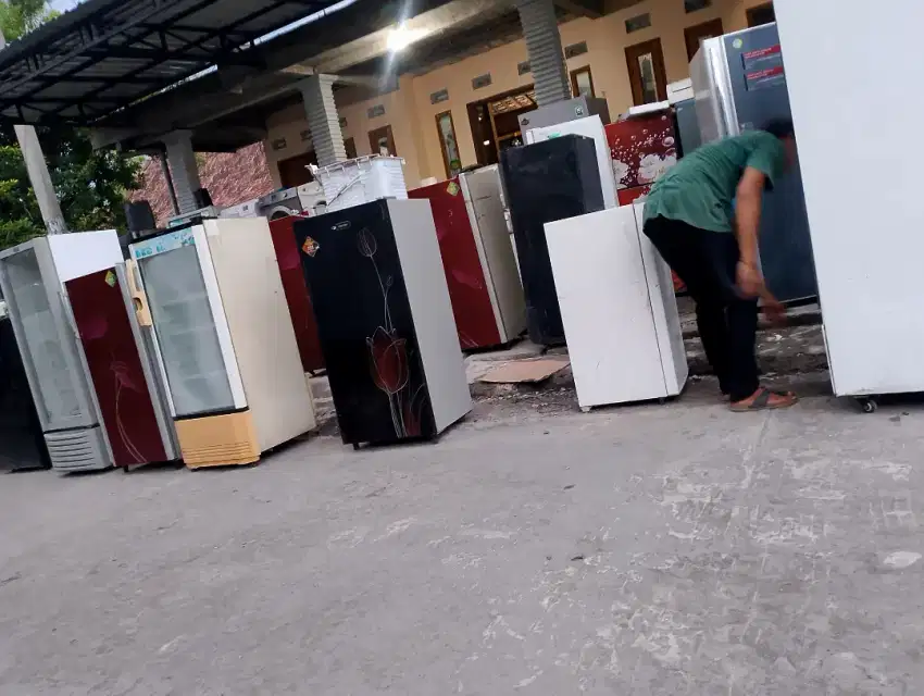 Terima barang bekas elektronik AC kolkas freeser showcase freserbox