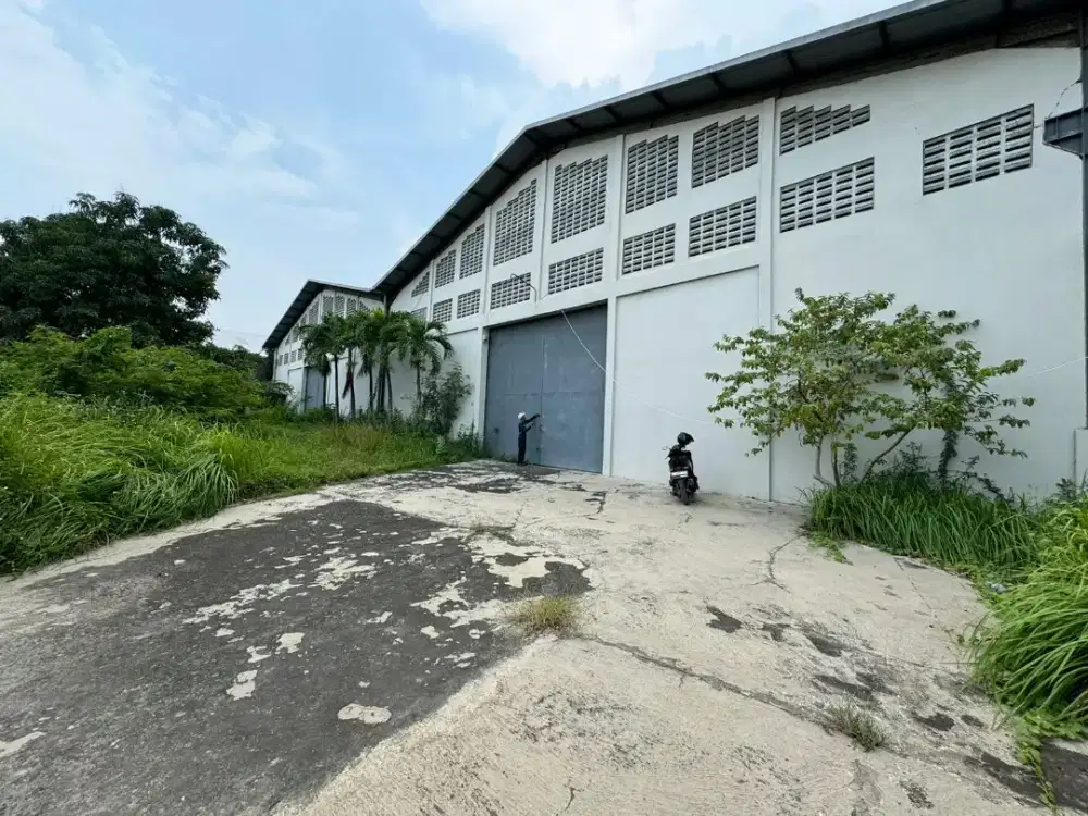 DI SEWAKAN / JUAL GUDANG DI SEMARANG TIMUR