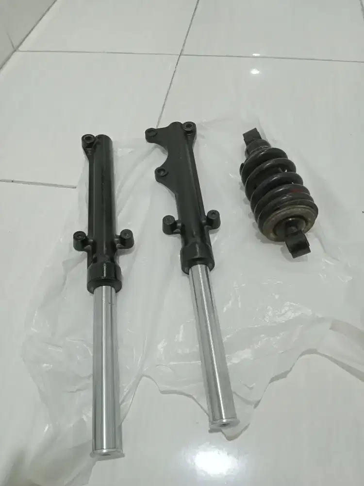 Shobeker depan belakang jupiter mx old