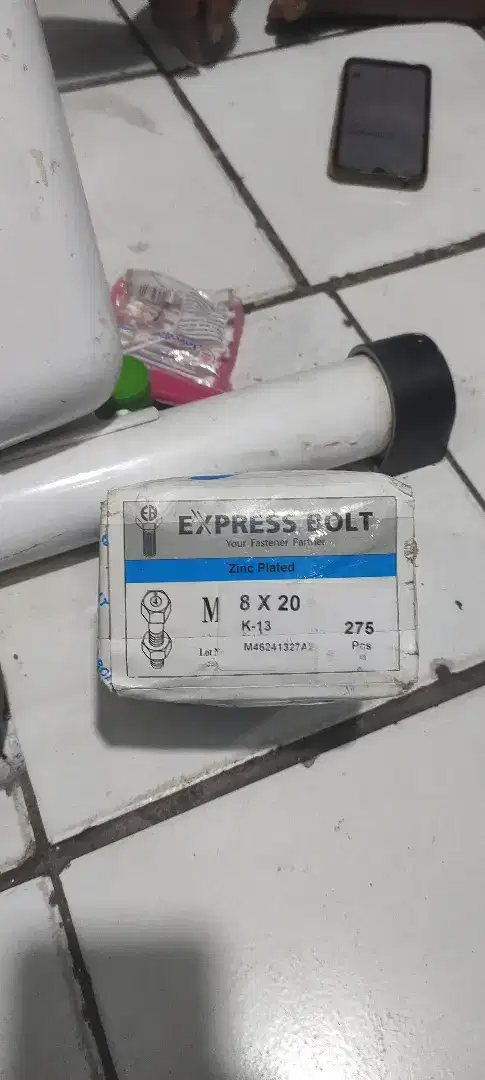 BAUT MUR M8X20 GALVANISH KUNCI 13 (275 PCS)