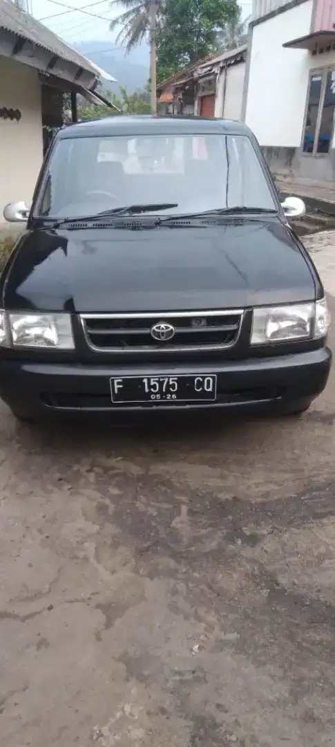 Dijual Mobil Toyota Kijang Kapsul Hitam  LSX 1997 Manual Bensin.