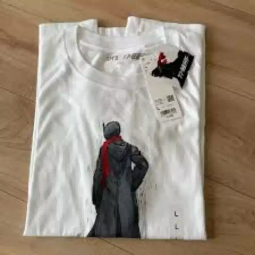 Uniqlo kaos kamen rider