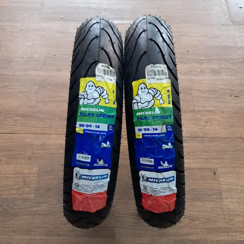 MICHELIN PILOT STREET TL 90/90 -14 M/C 52P (HARGA 1PCS BAN BARU)
