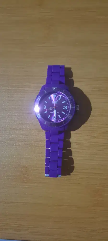 Jam tangan Ice ori belum dipakai (lokasi beji depok)
